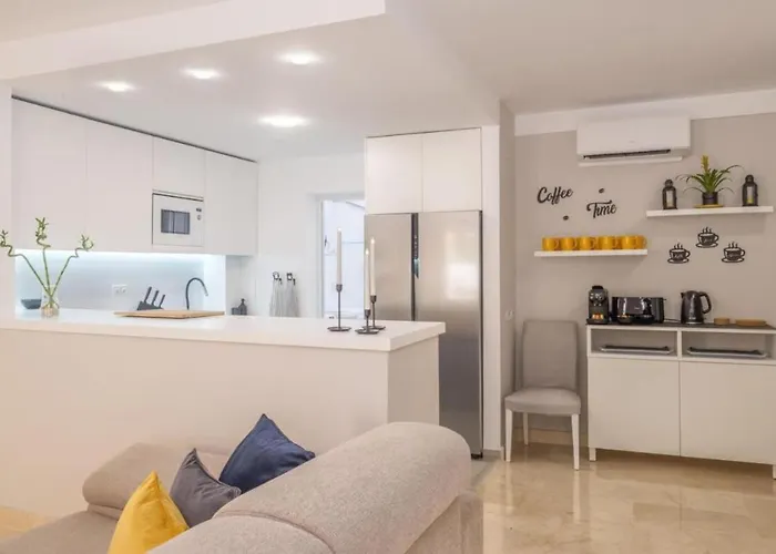 Luxury Delmare Pool Family Only بيت للعطل ماربيا